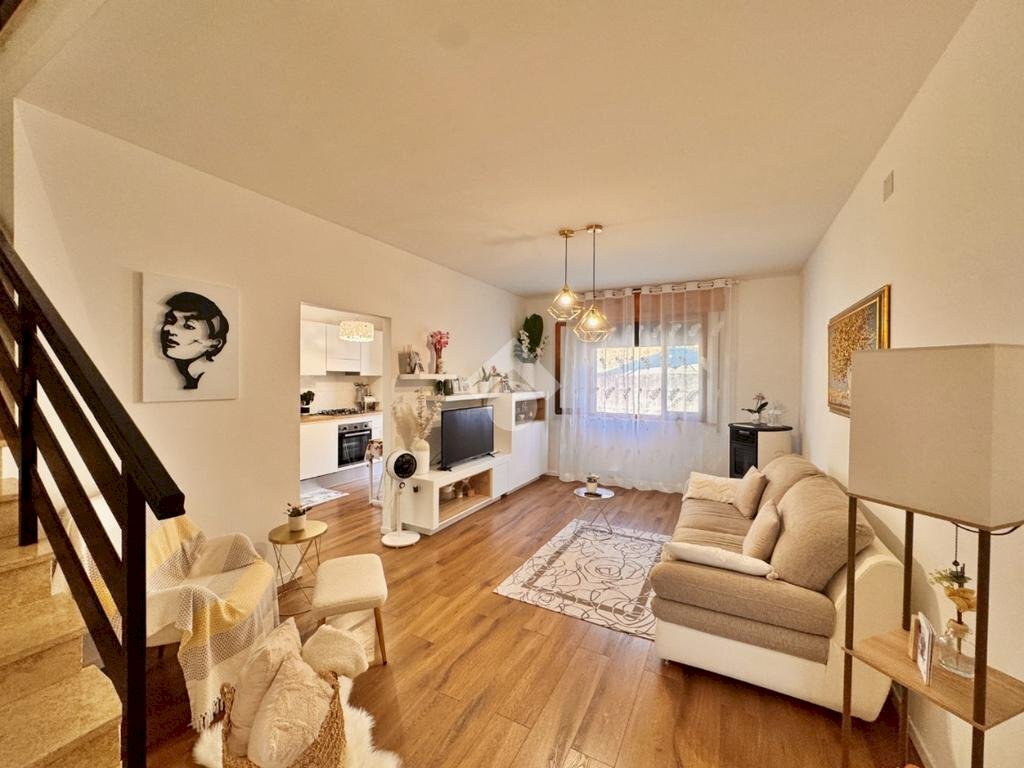 Villa a Schiera Via roma, Tavoleto - foto 1