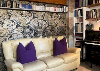 One-room apartment Via Leonardo Da Vinci, 20
Centro storico, Brescia (neighborhood Centro Storico) - photo 3