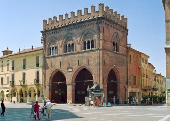 Cremona-_La_Loggia_dei_Militi - Appartamento Via Giuseppe Garibotti, Cremona - foto 8