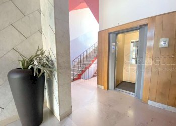 ingresso con ascensore - Two-room apartment Viale Villoresi, Nerviano - photo 13