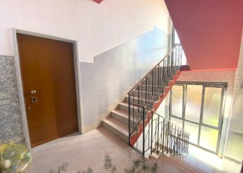 vano scale - Two-room apartment Viale Villoresi, Nerviano - photo 14
