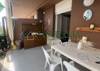 cucina sul balcone - Appartamento Via Asti, Ceriale - foto 14