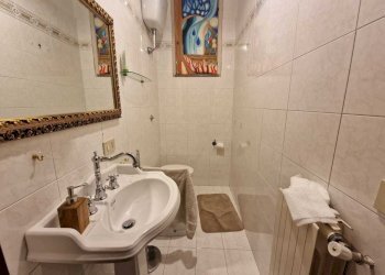 05Bagno (4) - Apartment Via Vittorio Emanuele 21, Guardea - photo 18