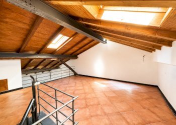 Loft mansardato inondato di luce - Quadrilocale Rapallo - foto 10