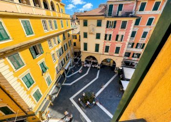 Piazza mediterranea vista dall’alto - Quadrilocale Rapallo - foto 11