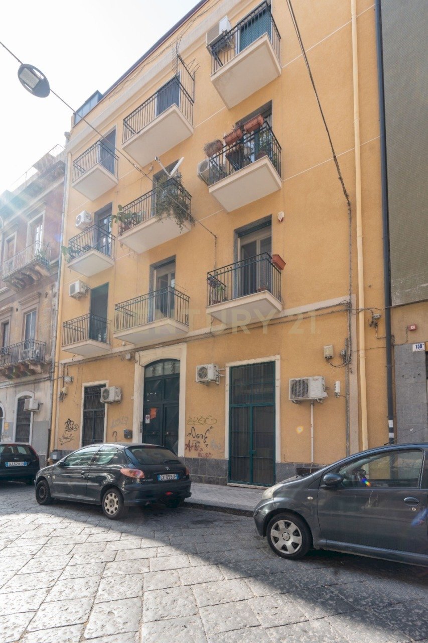 WhatsApp Image 2026-08-31 at 17.04.51 (1) - Villa Via E. A. Pantano 153, Catania - foto 1