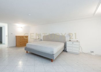 WhatsApp Image 2026-08-31 at 16.50.04 (4) - Villa Via E. A. Pantano 153, Catania - foto 7