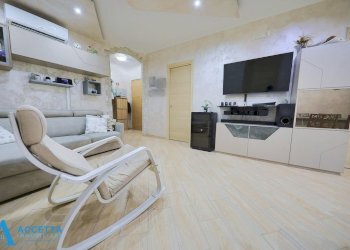 Soggiorno - Appartamento Via Rintone 39, Taranto - foto 3
