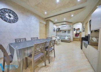 Soggiorno - Appartamento Via Rintone 39, Taranto - foto 6