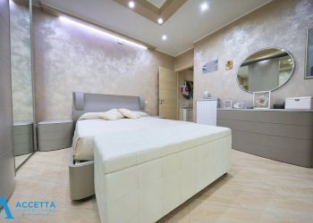 Camera da letto - Appartamento Via Rintone 39, Taranto - foto 17