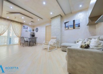 Soggiorno - Appartamento Via Rintone 39, Taranto - foto 26