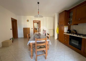 Three-room apartment Via Giorgio Perlasca, Leini - photo 8