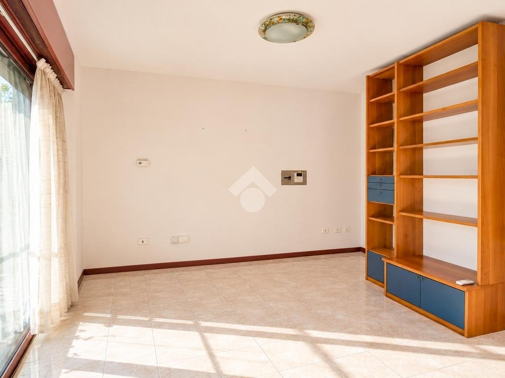 Two-room apartment via Gugliemo Marconi, hamlet Milano 3, Basiglio - photo 3