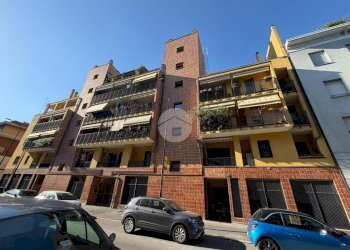 Bilocale Via Monte S. Genesio, Milano (zona Maciachini) - foto 9