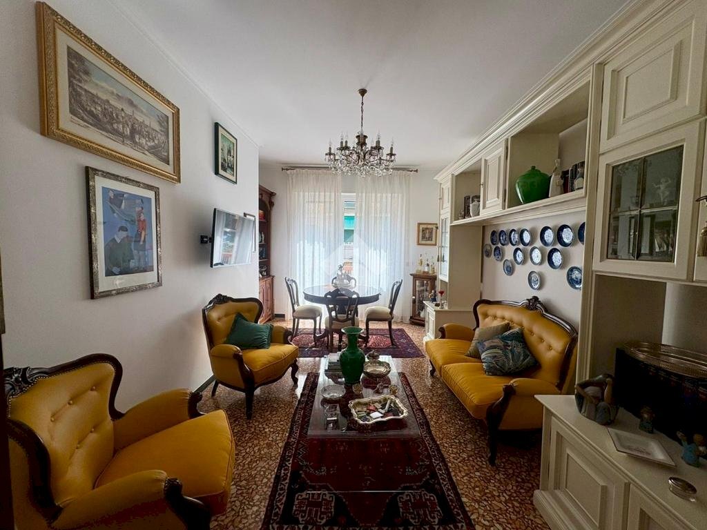 Quadrilocale Via col di lana, Genova (zona Cornigliano) - foto 1