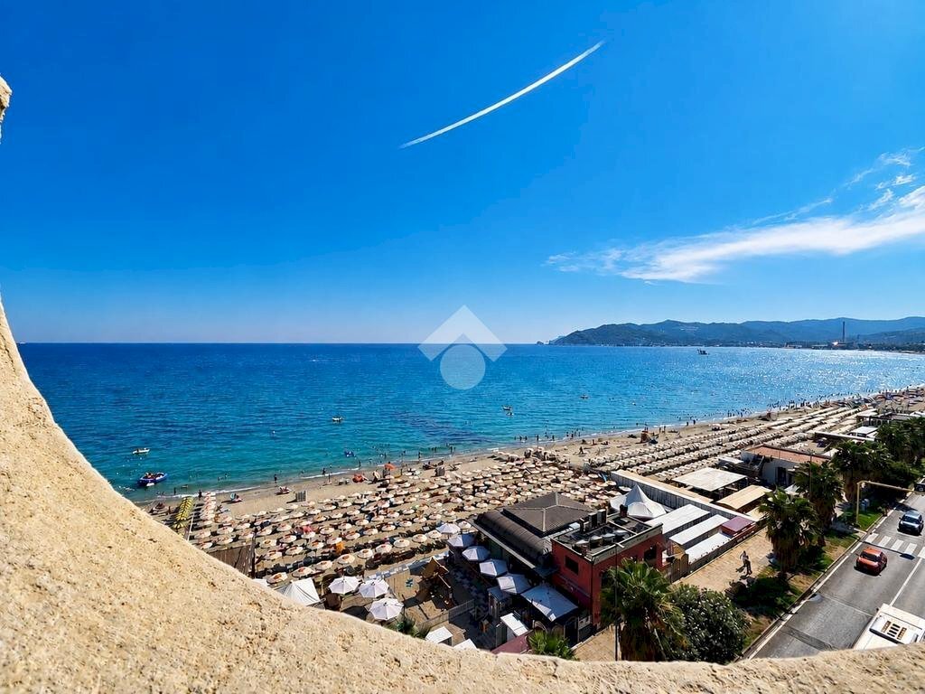 Apartment Corso Vittorio Veneto, Savona (neighborhood Fornaci) - photo 1