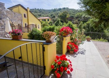 Semi-detached house Via Padre Nicola Montanaro, Imperia - photo 4