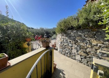 Semi-detached house Via Padre Nicola Montanaro, Imperia - photo 13