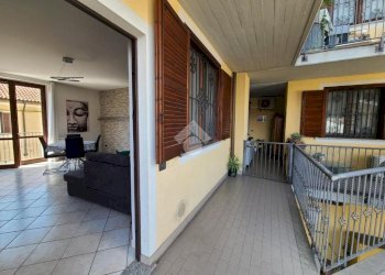Two-room apartment Via villoresi, Vittuone - photo 1