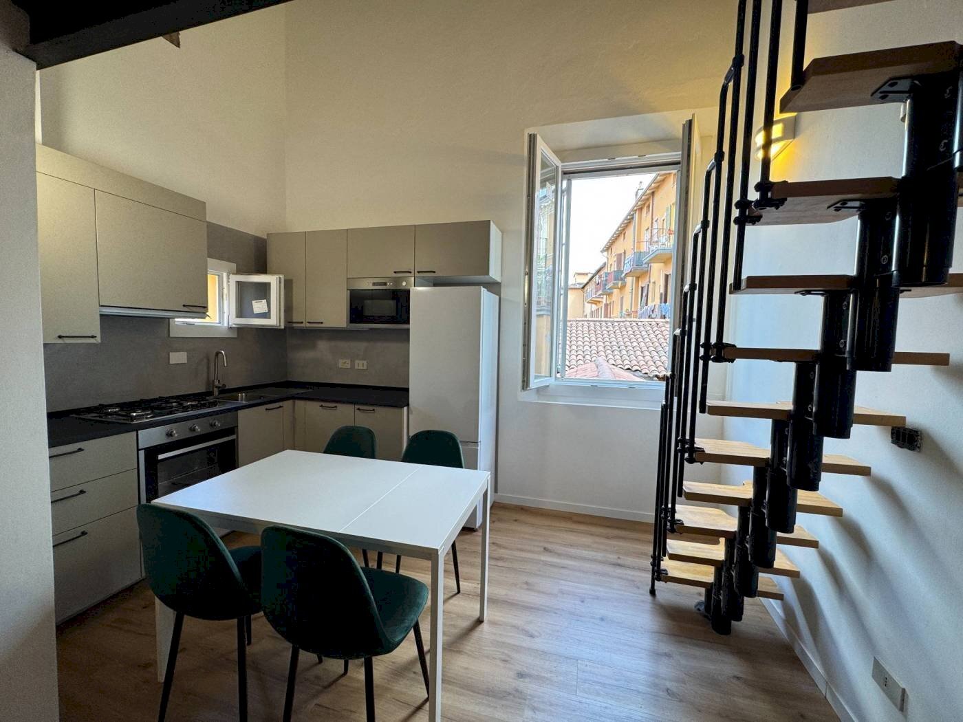 Appartamento Via del Borgo di San Pietro, Bologna (zona Irnerio) - foto 1