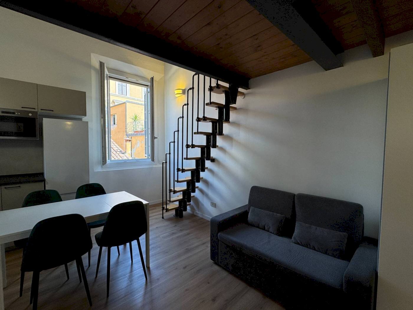 Appartamento Via del Borgo di San Pietro, Bologna (zona Irnerio) - foto 2