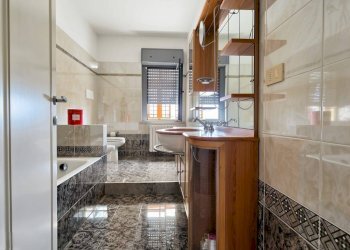 bagno - Four-room apartment Via Santo Stefano, Montesilvano - photo 13