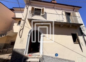 Foto 1 - Casa indipendente vico Moreschi
 
29, Bugnara - foto 1