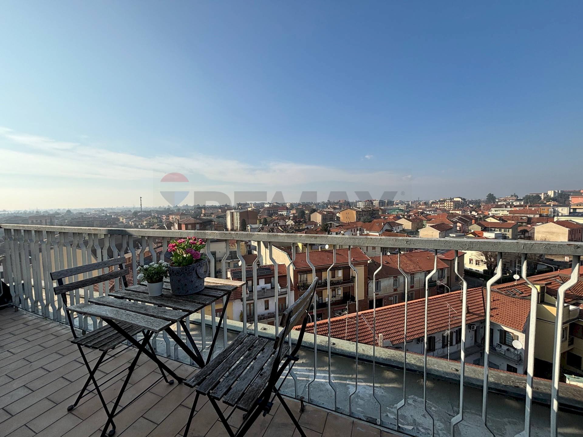 Balcone - Bilocale Porta Ronca
 
55, Rho - foto 1