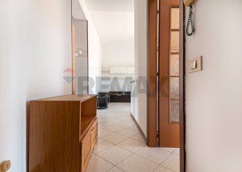 Hall / corridoio - Bilocale Porta Ronca
 
55, Rho - foto 4