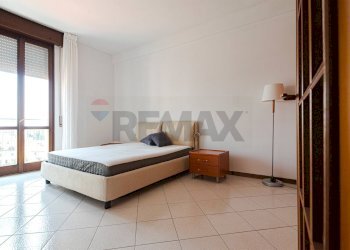 Camera / camera da letto - Bilocale Porta Ronca
 
55, Rho - foto 15