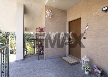 Terrazza - Casa semi indipendente via Como
 
24, Paderno Dugnano - foto 2
