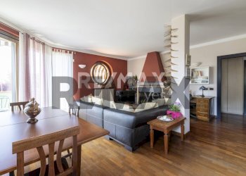 Sala da pranzo - Casa semi indipendente via Como
 
24, Paderno Dugnano - foto 4