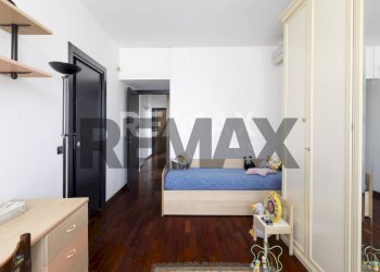 Camera / camera da letto - Casa semi indipendente via Como
 
24, Paderno Dugnano - foto 21