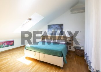 Camera / camera da letto - Casa semi indipendente via Como
 
24, Paderno Dugnano - foto 33