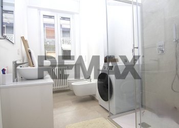 Bagno - Two-room apartment VIA STEFANO LEGNANI
 
7, Varese - photo 10