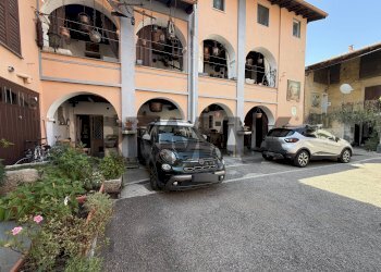 Edificio all\'aperto - Casa semi indipendente via isarco
 
8, Varese - foto 15