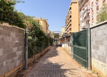 Edificio all\'aperto - Villa Via Villa Giocosa
 
15, Palermo - foto 37