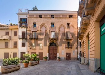 Edificio all\'aperto - Independent house Via Monteleone
 
2, Palermo - photo 1