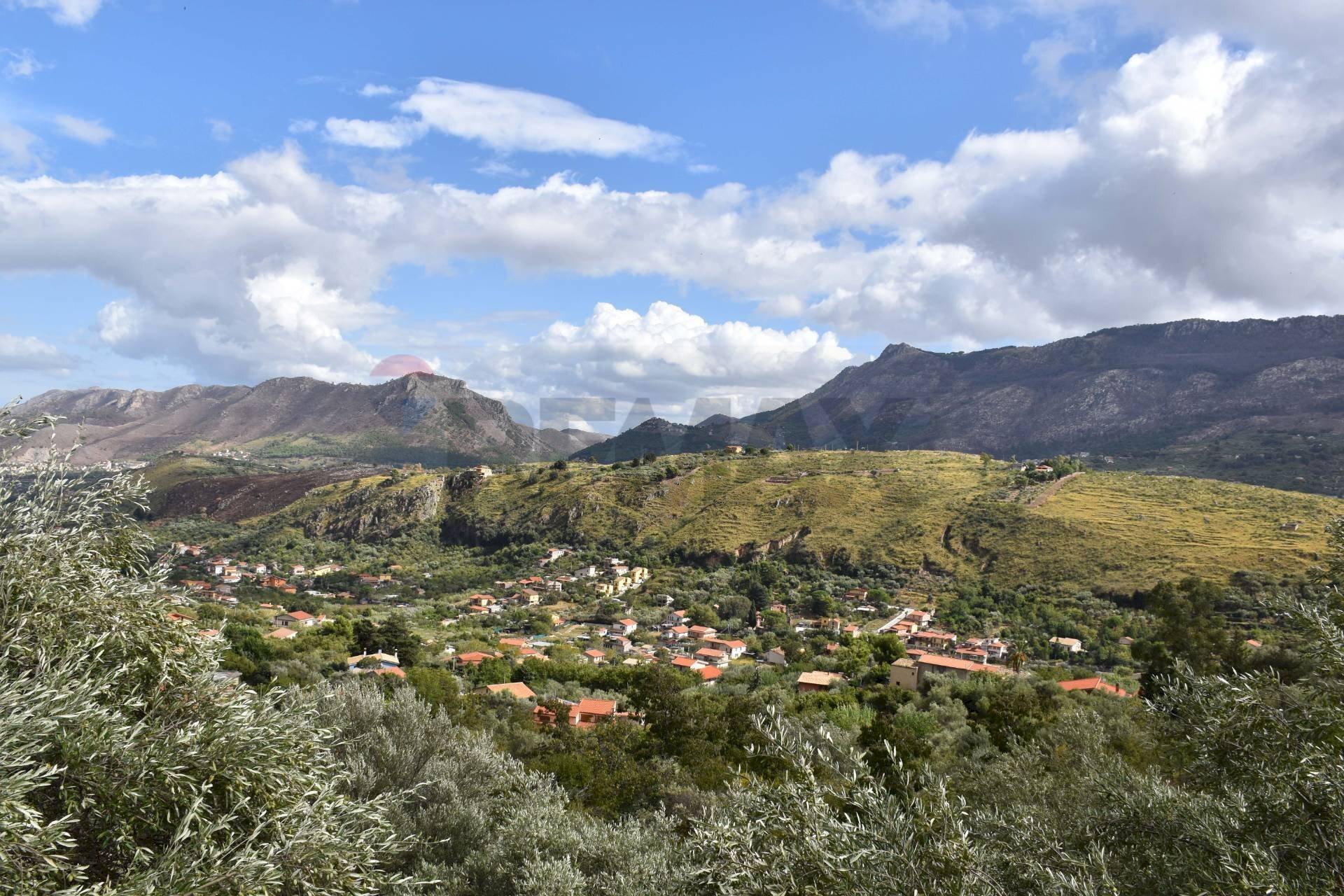 Vista delle montagne - Terreno edificabile Via esterna Spartiviolo
 
snc, Monreale - foto 1