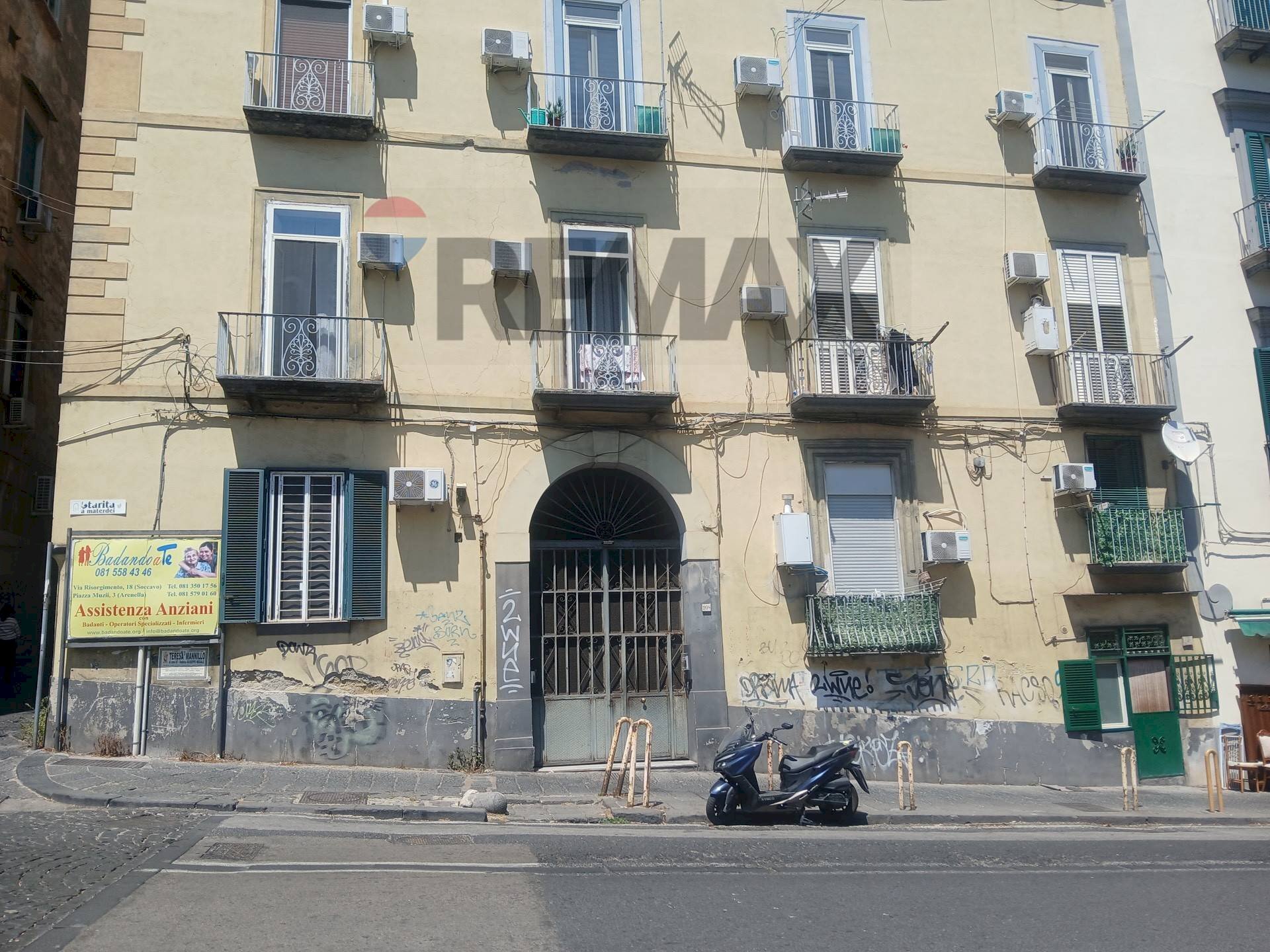 Edificio all\'aperto - Quadrilocale Via Salvator Rosa
 
208, Napoli - foto 1