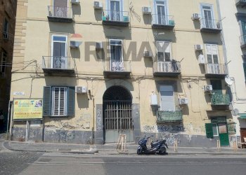 Edificio all\'aperto - Quadrilocale Via Salvator Rosa
208, Napoli - foto 1