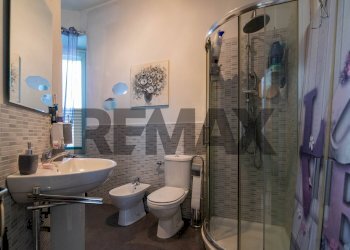 Bagno - Bilocale Viale Mario Rapisardi
 
158, Catania - foto 6