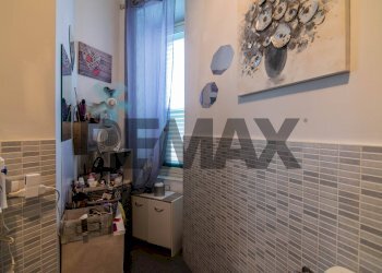 Bagno - Bilocale Viale Mario Rapisardi
 
158, Catania - foto 7