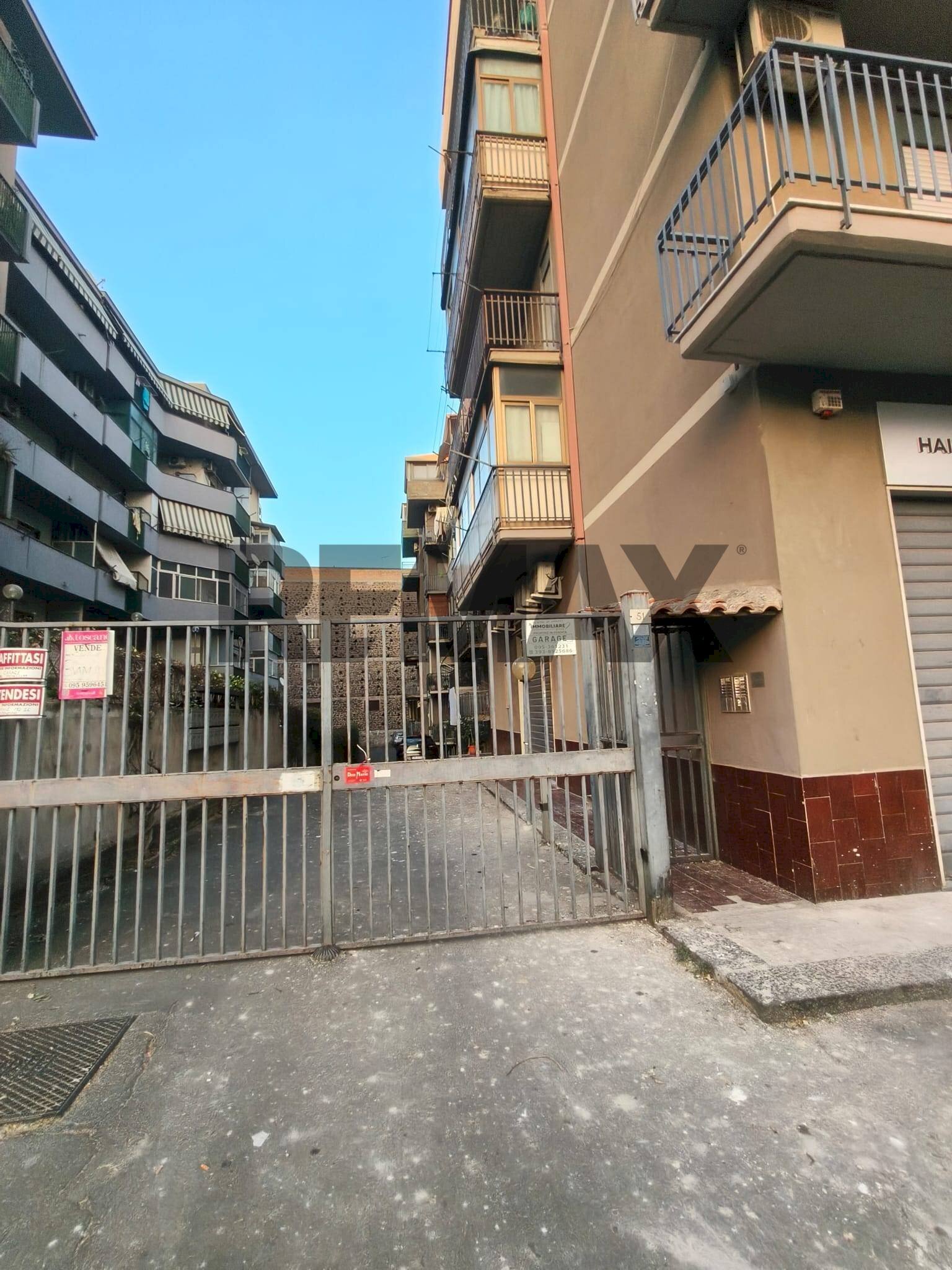 Edificio all\'aperto - Box Via XXXI Maggio
51, Catania - foto 3