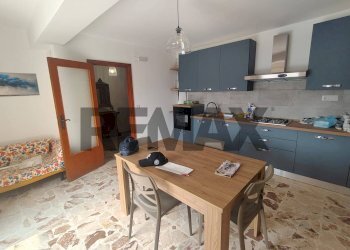 Sala da pranzo - Appartamento Largo Monreale
 
3, Lentini - foto 1