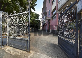Edificio all\'aperto - Appartamento Via Piazza Dante
 
13, Acireale - foto 1