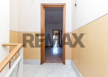 Hall / corridoio - Apartment Via Pio La Torre
 
7, Randazzo - photo 33