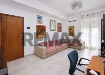 Soggiorno - Quadrilocale Via Stanislao Cannizzaro
 
27, Catania - foto 4