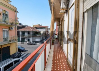 Balcone - Quadrilocale Via Stanislao Cannizzaro
 
27, Catania - foto 12