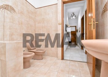 Bagno - Quadrilocale Via Stanislao Cannizzaro
 
27, Catania - foto 14
